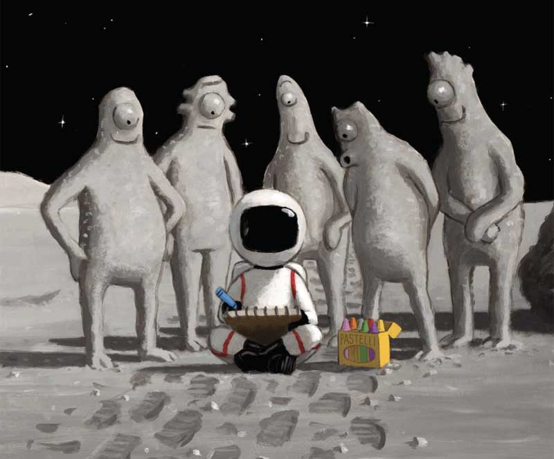 freundliche Aliens, die dem kleinen Astronauten beim Zeichnen über die Schulter schauen