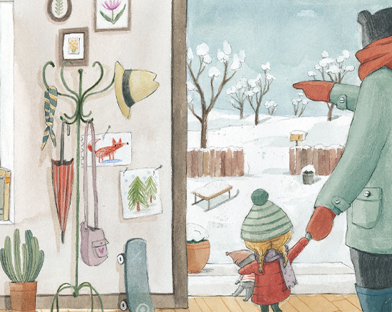 La niña y el oso salen a disfrutar de la nieve