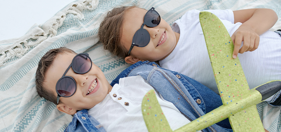 Ideas para familias: niños con gafas de sol